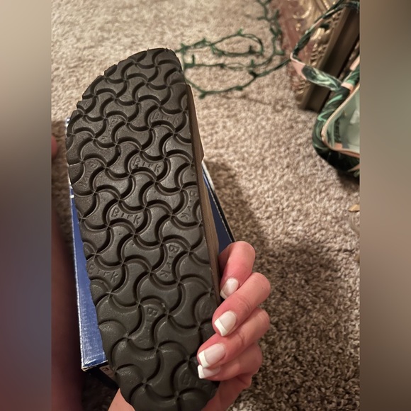 Birkenstock’s slides - Picture 6 of 9